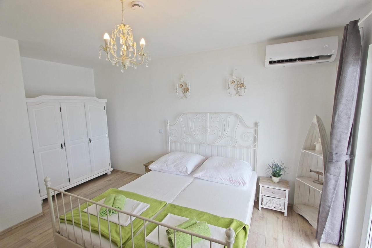 Villa Danica Murter Betina  Εξωτερικό φωτογραφία